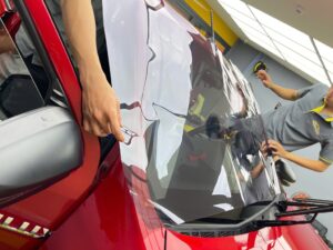 Dán Phim Cách Nhiệt Hilux