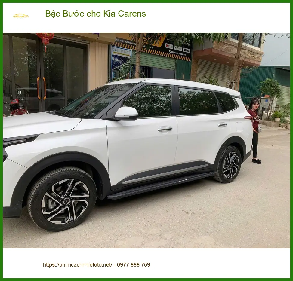 Anh Tùng lắp Bậc Bước cho Kia Carens Quận 2 để xe trông cứng cáp hơn