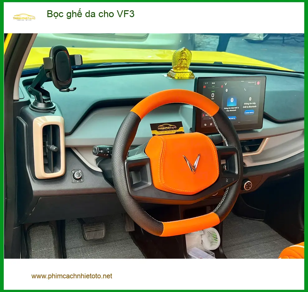 Anh Minh bọc ghế da cho VF3 tại Quận 3 để nâng tầm sang trọng, dễ dàng vệ sinh ảnh thực tế 4
