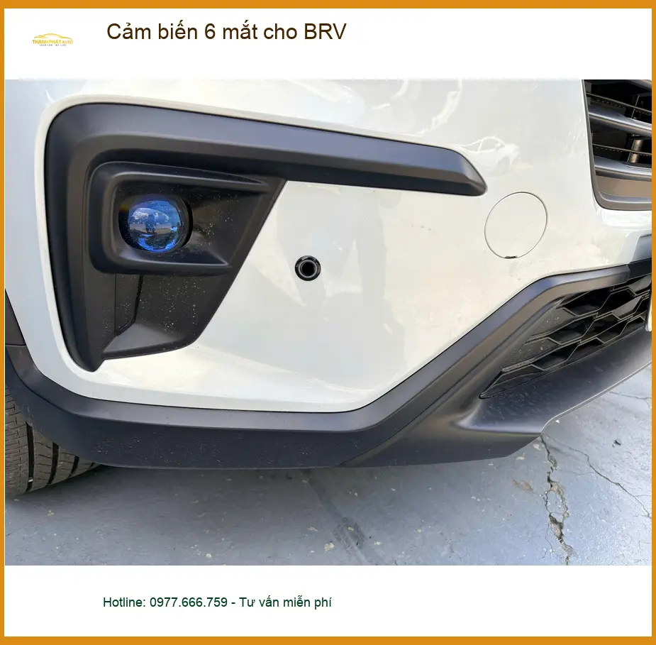 Anh Tùng lắp cảm biến 6 mắt cho BRV tại Hóc Môn để lùi xe an toàn ảnh thực tế 4