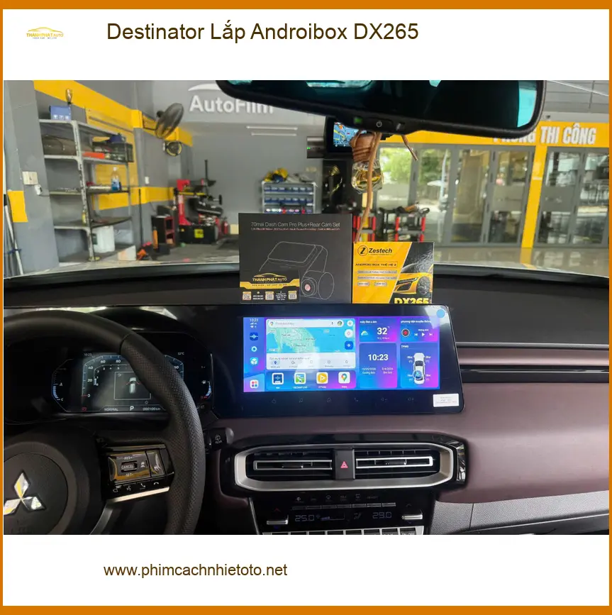 Chị Lan Anh gắn Destinator Androibox DX265 tại Gò Vấp cho Kia Carnival để giải trí
