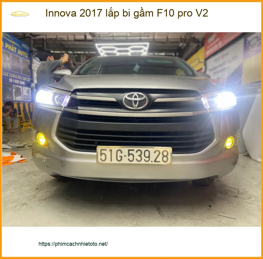 Anh Quang lắp bi gầm F10 pro V2 cho Innova 2017 để đi đêm an toàn hơn tại Quận 9 ảnh thực tế 4