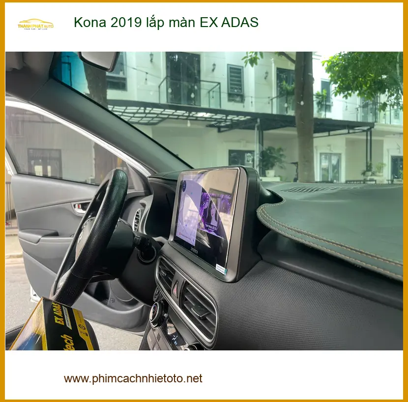 Chị Thảo lắp màn hình EX ADAS cho Kona 2019 tại Quận 12 để nâng tầm tiện ích giải trí và an toàn