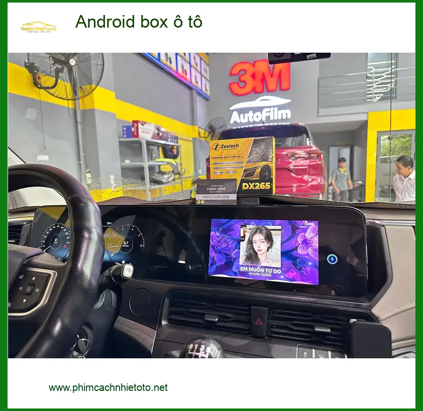Anh Cường lắp Android box ô tô cho Toyota Camry tại Quận Bình Tân để giải trí. ảnh thực tế 5