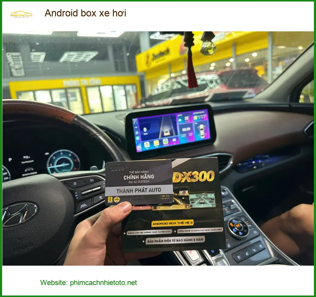 Chị Thảo lắp Android box xe hơi cho Toyota Raize tại Quận 12 để nâng cấp giải trí