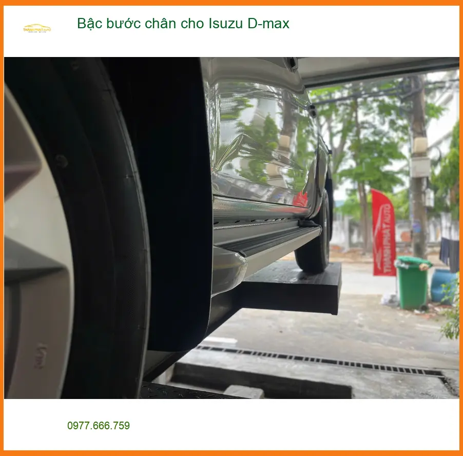 Anh Hùng lắp bậc bước chân Isuzu D-max để lên xuống dễ dàng tại Quận Tân Phú ảnh thực tế 2