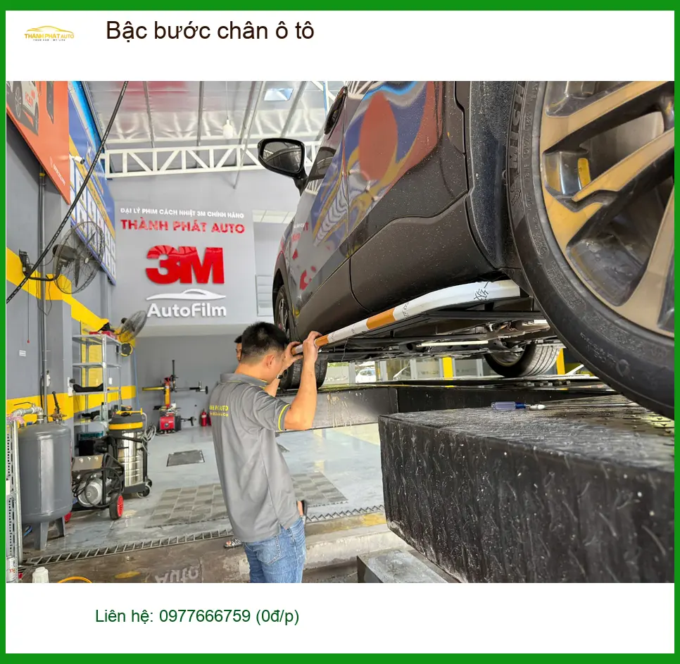 Anh Cường lắp bậc bước chân ô tô Hyundai Santa Fe tại Quận 12 để tiện cho gia đình ảnh thực tế 2