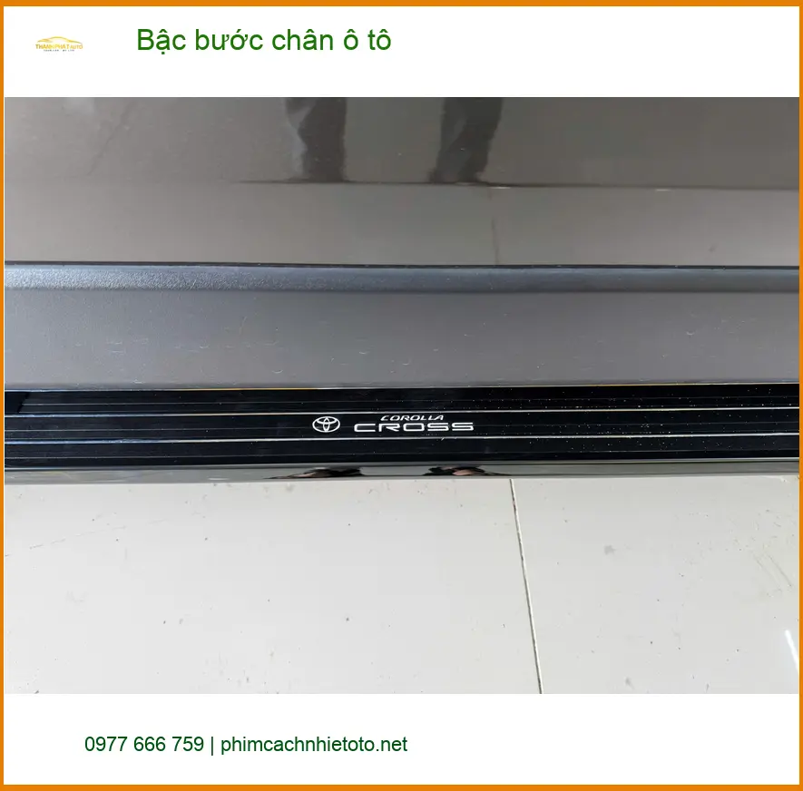 Chị Thảo lắp bậc bước chân ô tô Mazda CX-5 tại Hóc Môn cho con nhỏ dễ lên xuống xe ảnh thực tế 2