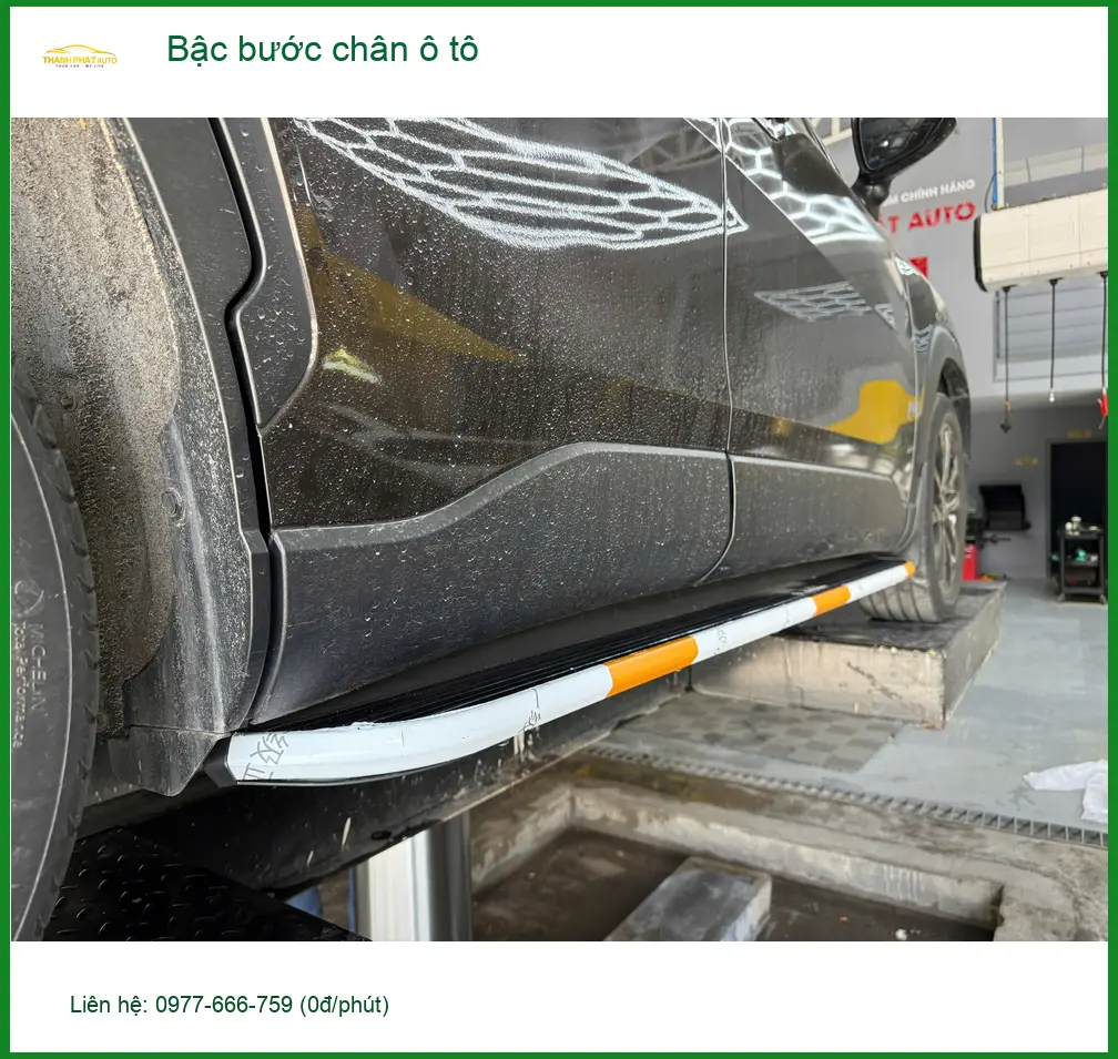 Anh Lâm lắp bậc bước chân ô tô CR-V tại Thủ Đức, tiện lợi cho gia đình ảnh thực tế 5