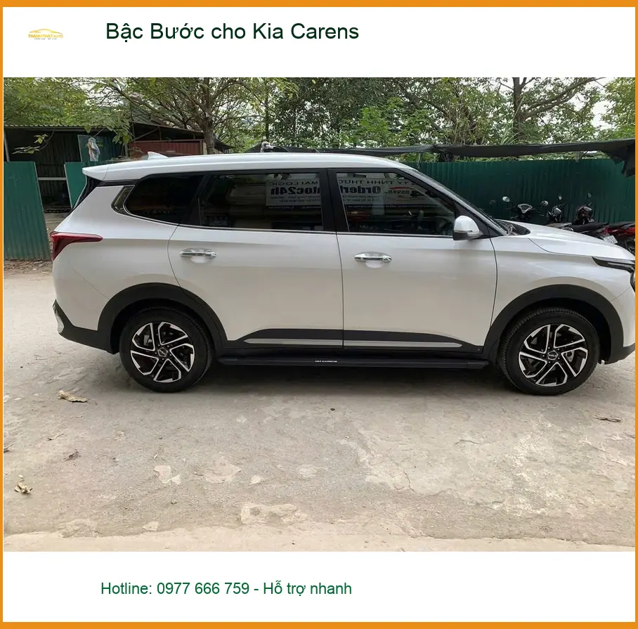 Anh Kiên lắp Bậc Bước cho Kia Carens Quận 1 để lên xuống xe dễ dàng hơn