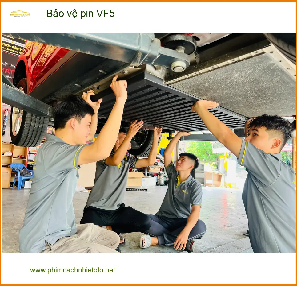 Chú Minh bảo vệ pin VinFast VF5 tại Quận Tân Bình đảm bảo hiệu suất bền bỉ