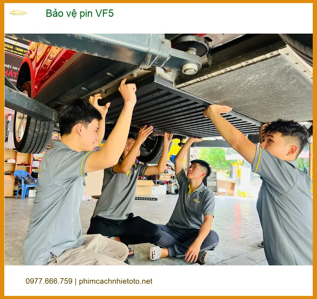 Chị Thanh bảo vệ pin VinFast VF5 tại Quận 4 để xe bền bỉ hơn ảnh thực tế 3