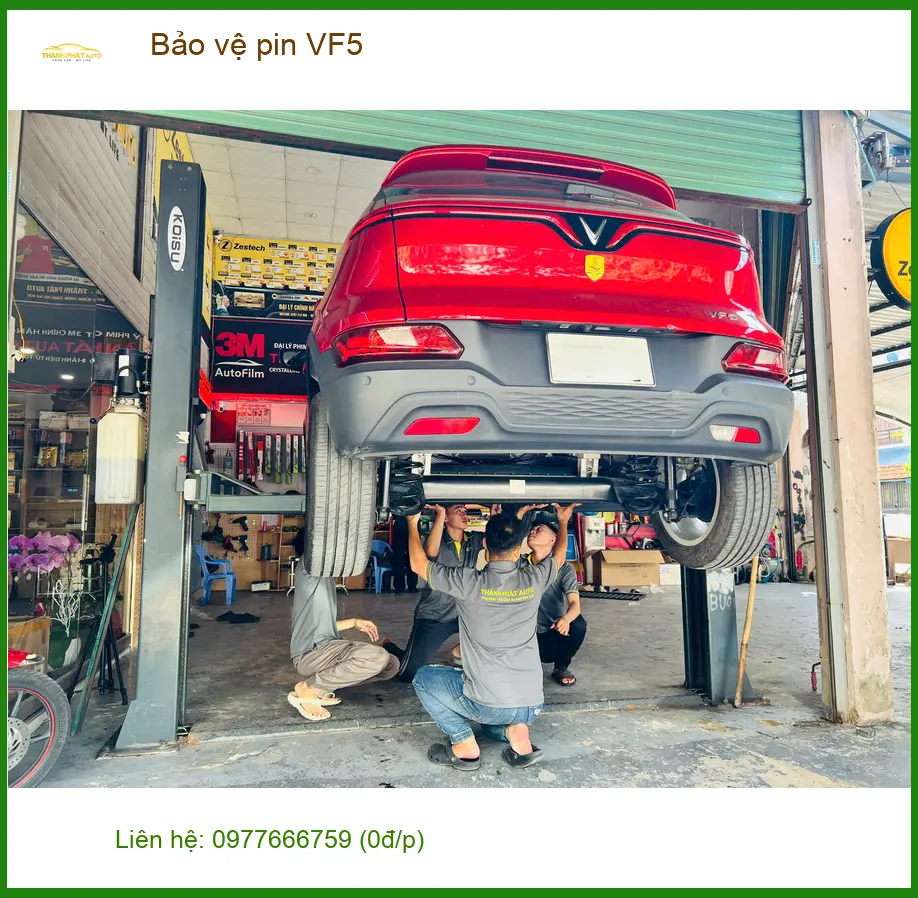 Chị Loan lắp bảo vệ pin VinFast VF5 tại Quận 9 để xe bền hơn ảnh thực tế 3