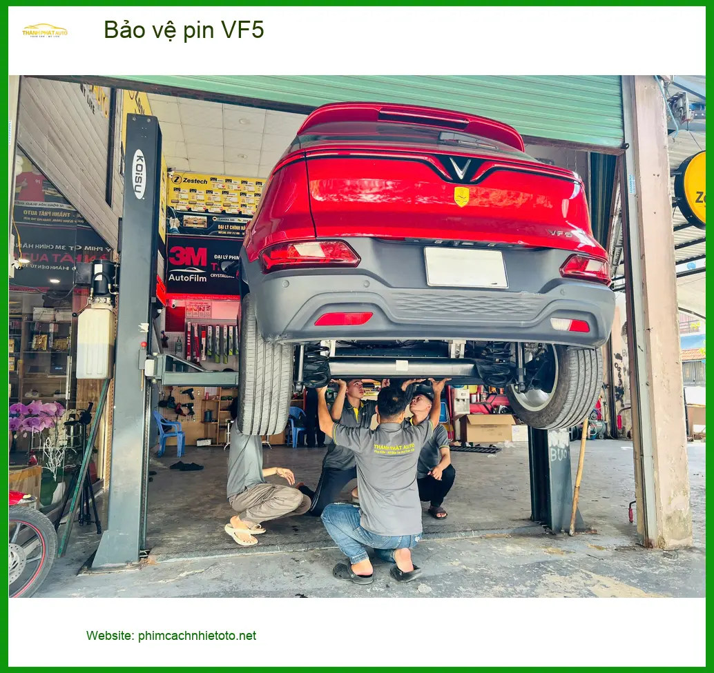 Anh Phi lắp đặt hệ thống bảo vệ pin VF5 ở Nhà Bè tránh chai pin sớm ảnh thực tế 3