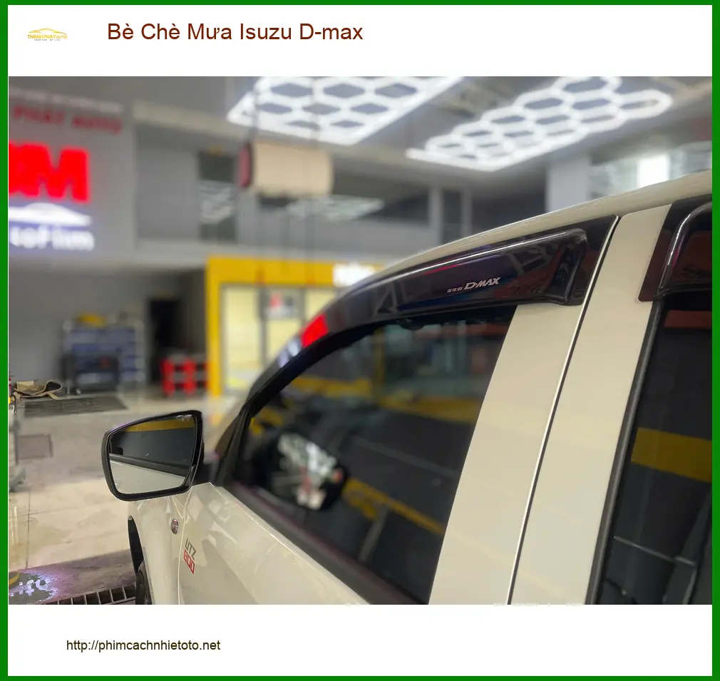 Anh Tấn lắp Bè Chè Mưa Isuzu D-max tại Quận 2 để hạn chế nước mưa hắt vào ảnh thực tế 2