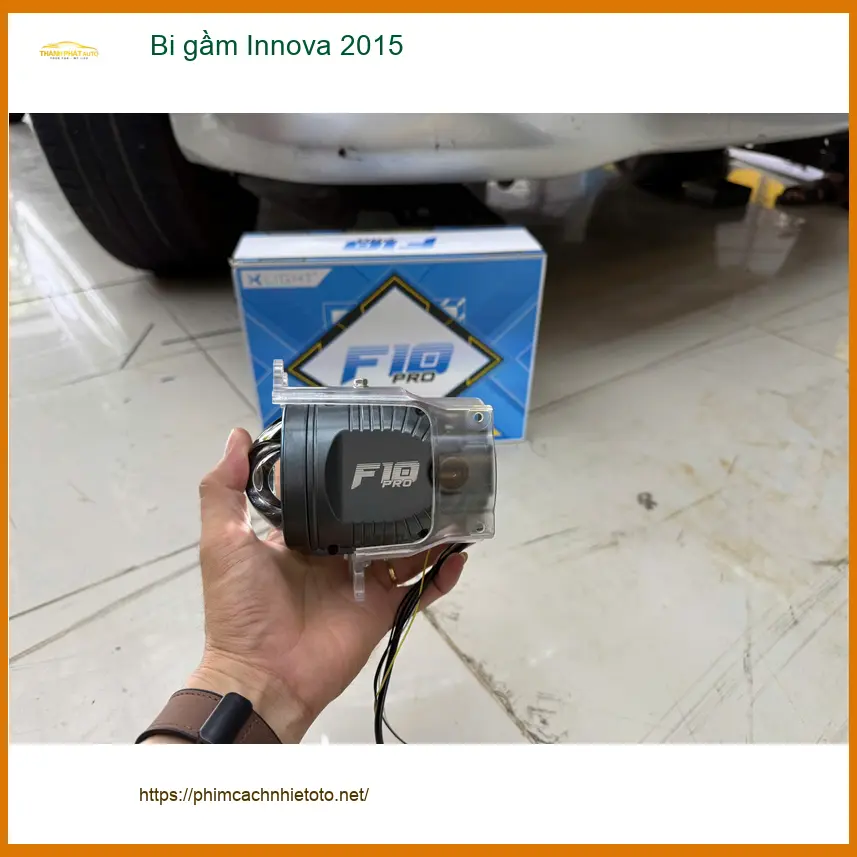 Anh Quang độ bi gầm Innova 2015 tại Cần Giờ để cải thiện tầm nhìn ban đêm
