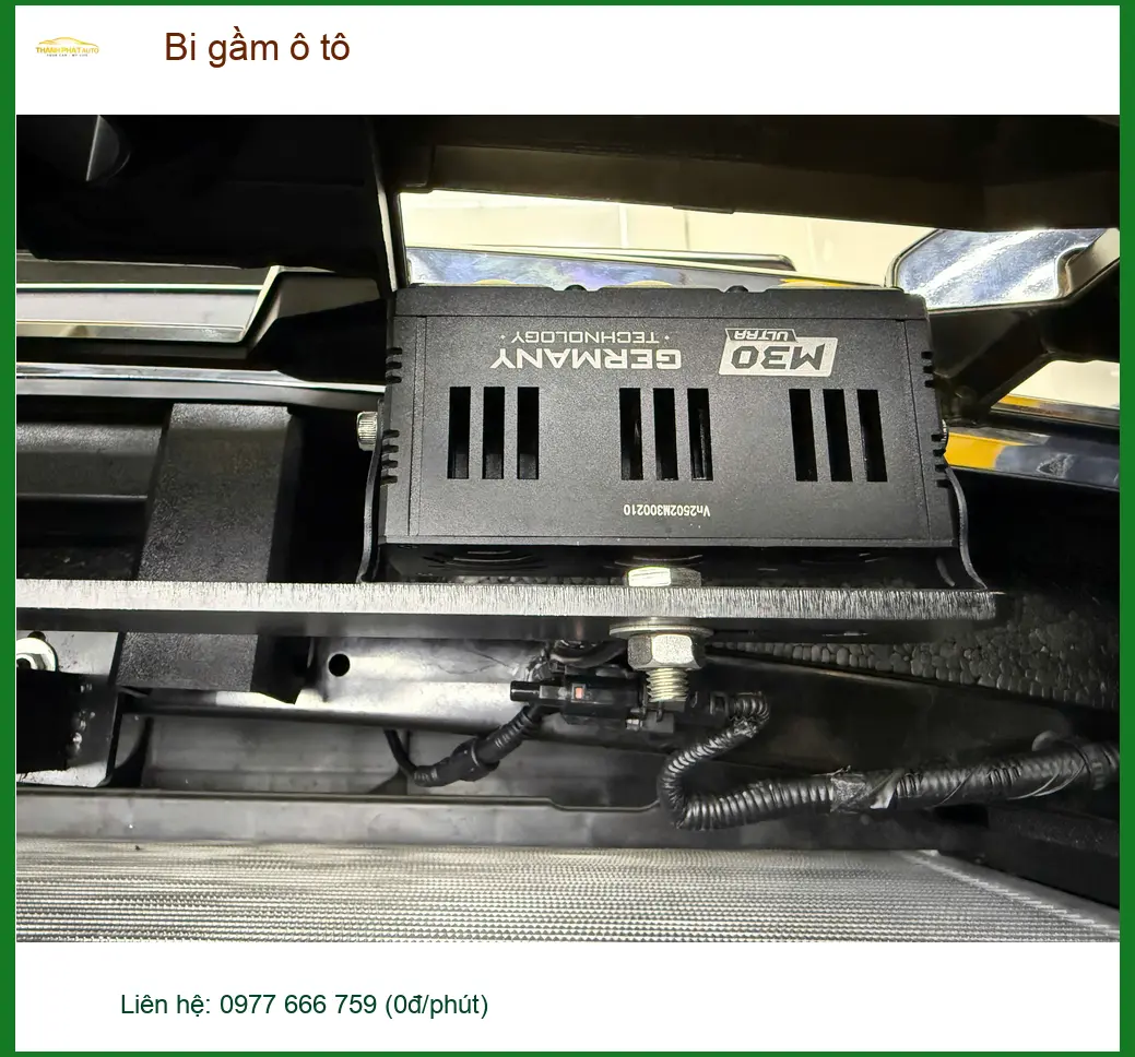 Anh Minh độ bi gầm ô tô cho Toyota Camry vì đèn zin không đủ sáng khi lái xe ở Quận 2 ảnh thực tế 2