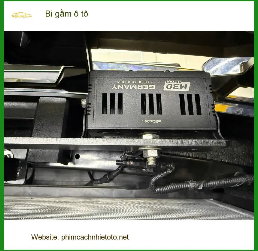 Chú Cảnh độ bi gầm ô tô Hyundai Accent Quận Bình Tân vì đèn yếu