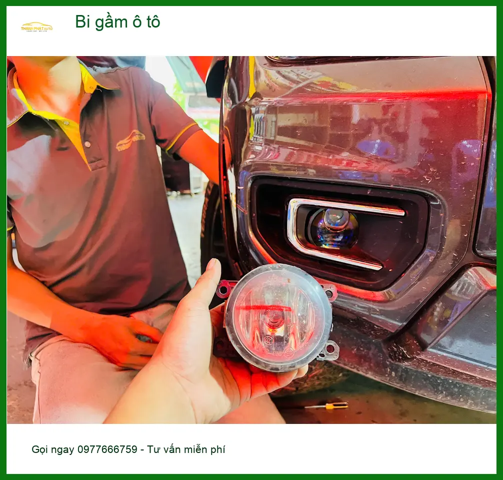 Anh Thanh lắp bi gầm ô tô cho Ford Ranger tại Quận Bình Tân