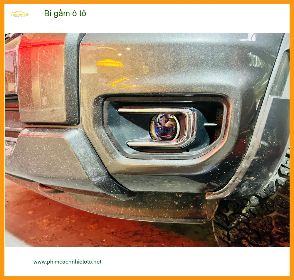 Anh Lâm độ bi gầm ô tô Mazda CX-5 tại Gò Vấp để cải thiện ánh sáng