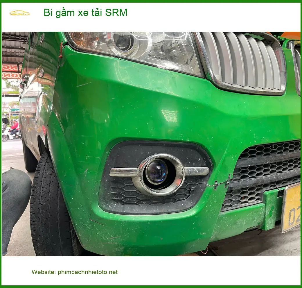 Anh Quang lắp bi gầm xe tải SRM tại Cần Giờ vì đèn zin quá yếu ảnh thực tế 4