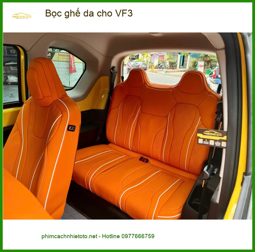 Chú Phi bọc ghế da cho VinFast VF3 Quận 6 để nội thất xe luôn sạch đẹp ảnh thực tế 2