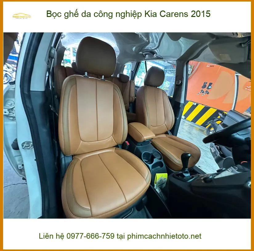 Cô Sương bọc ghế da công nghiệp Kia Carens 2015 tại Củ Chi cho nội thất sạch đẹp ảnh thực tế 2