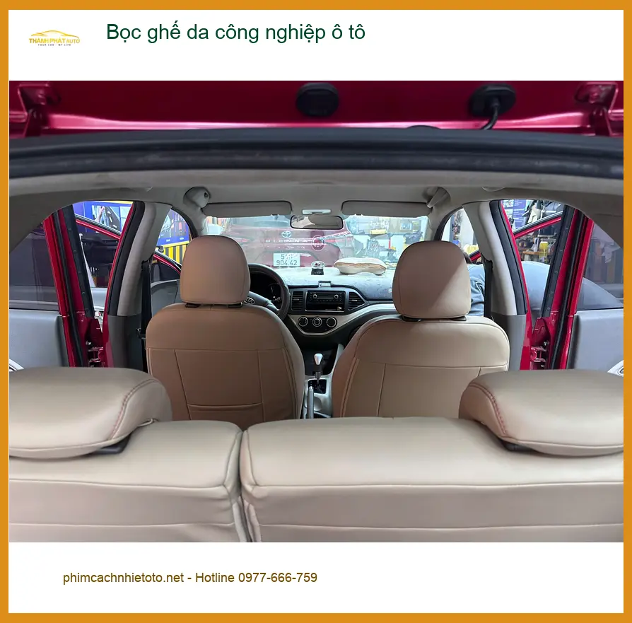Chị Thanh Vy bọc ghế da công nghiệp ô tô Mazda CX-5 tại Quận 3, nội thất sang hơn ảnh thực tế 2