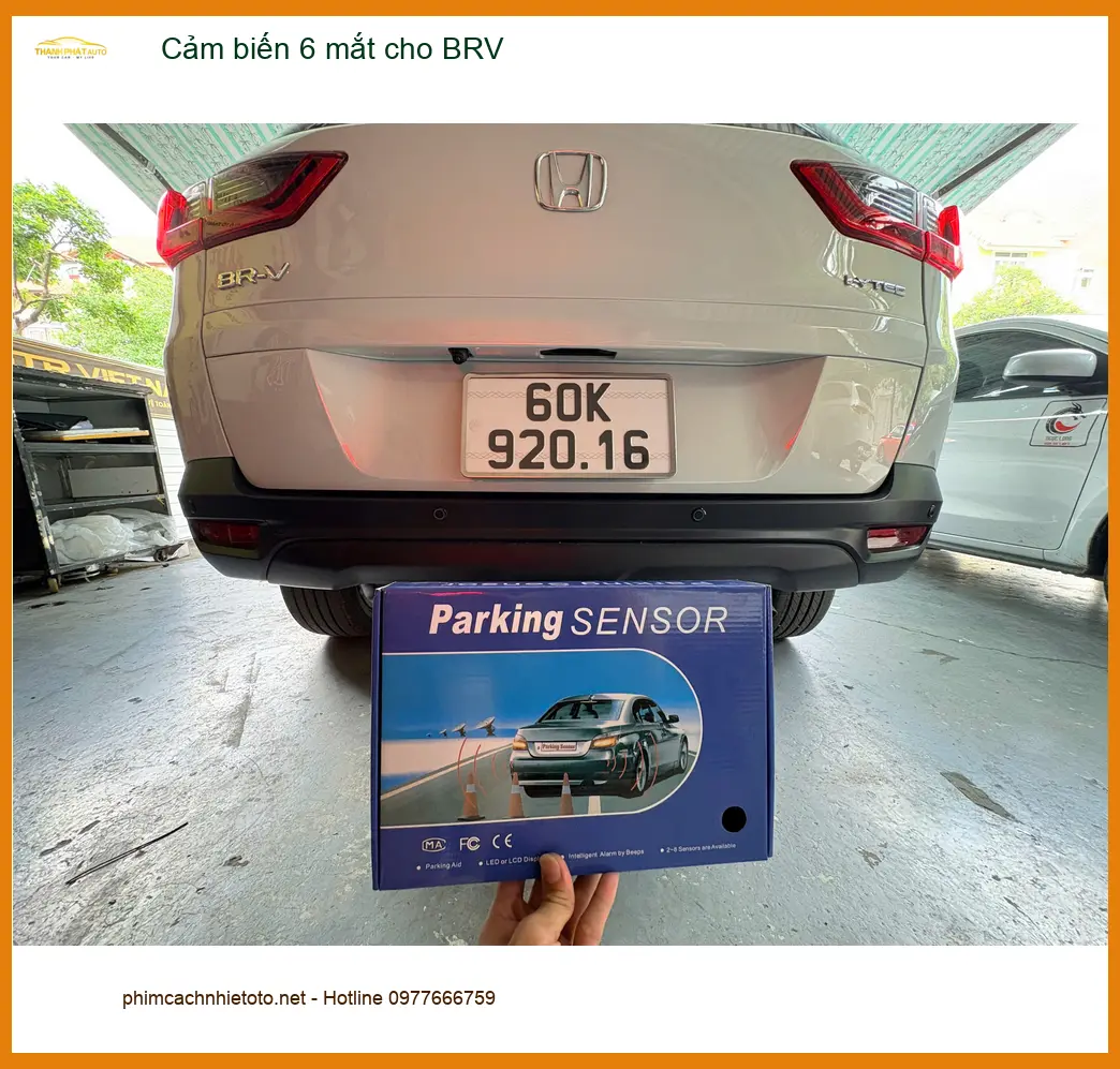 Anh Nhật lắp Cảm biến 6 mắt cho Honda BRV ở Quận 6 để lùi xe an toàn ảnh thực tế 3