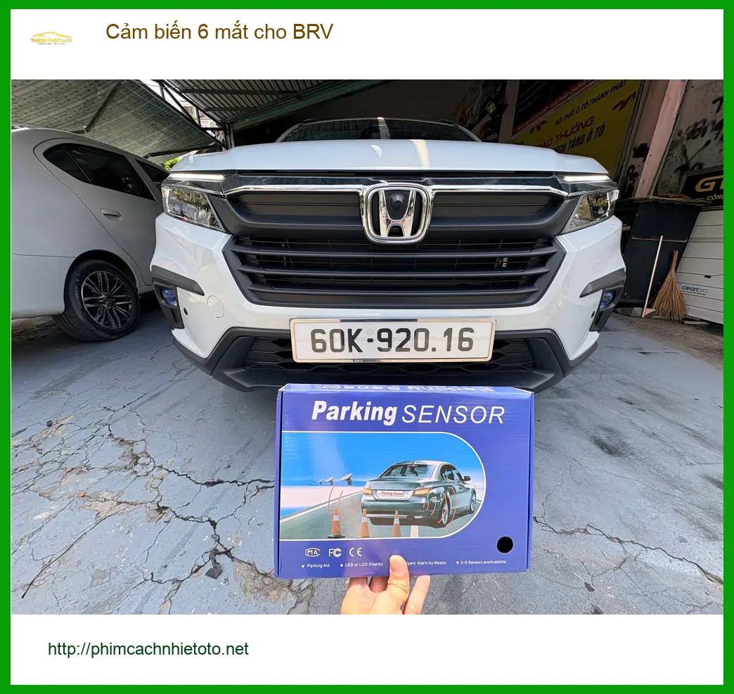 Anh Duy lắp cảm biến 6 mắt cho Honda BRV tại Bình Chánh để lùi xe an toàn hơn ảnh thực tế 3