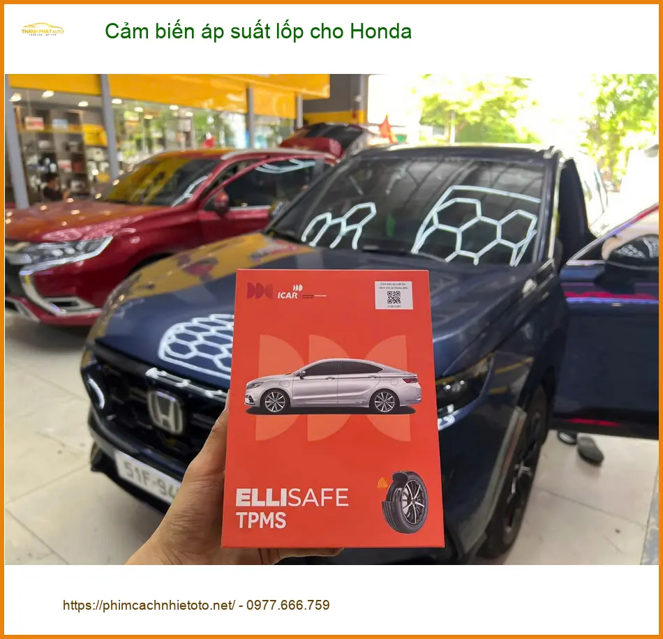 Anh Bách lắp cảm biến áp suất lốp cho Honda Civic tại Quận 9 để an tâm lái xe ảnh thực tế 2