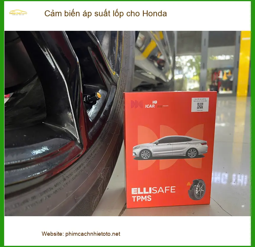 Anh Bách lắp cảm biến áp suất lốp cho Honda Civic tại Quận 9 để an tâm lái xe ảnh thực tế 4