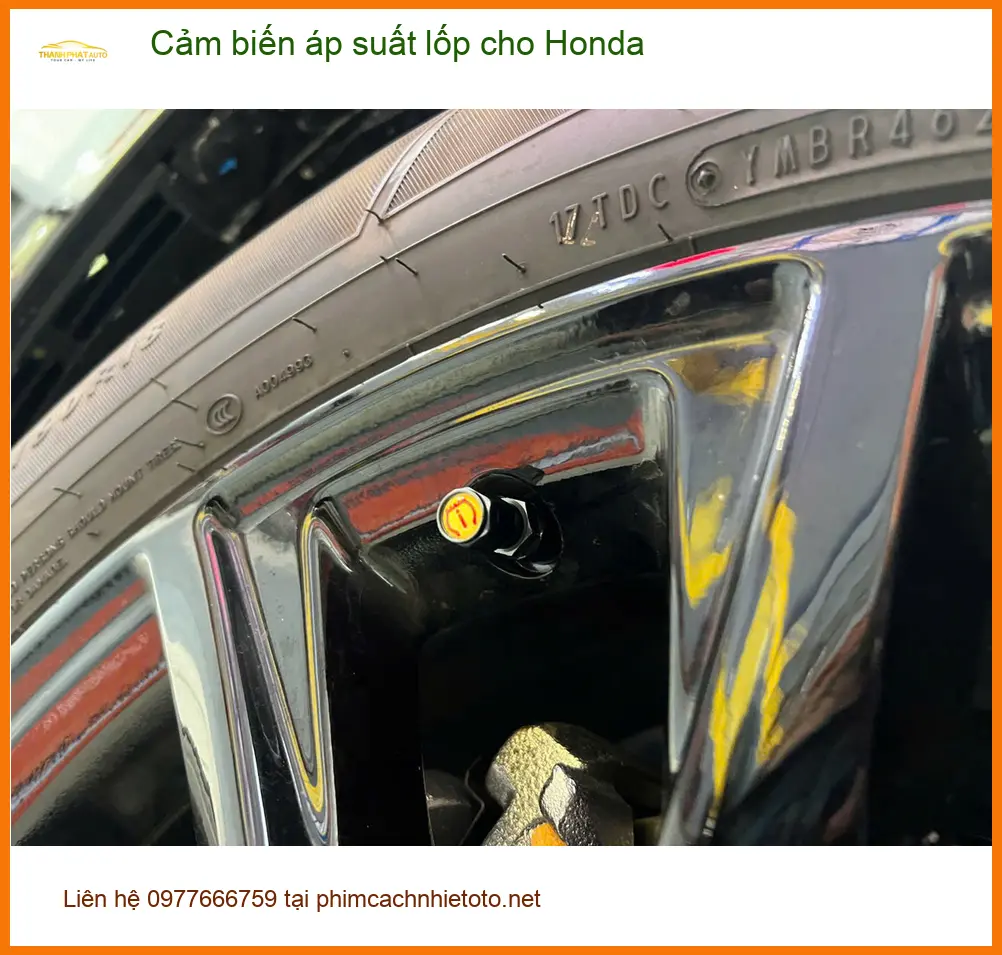 Anh Minh lắp cảm biến áp suất lốp cho Honda City tại Nhà Bè.