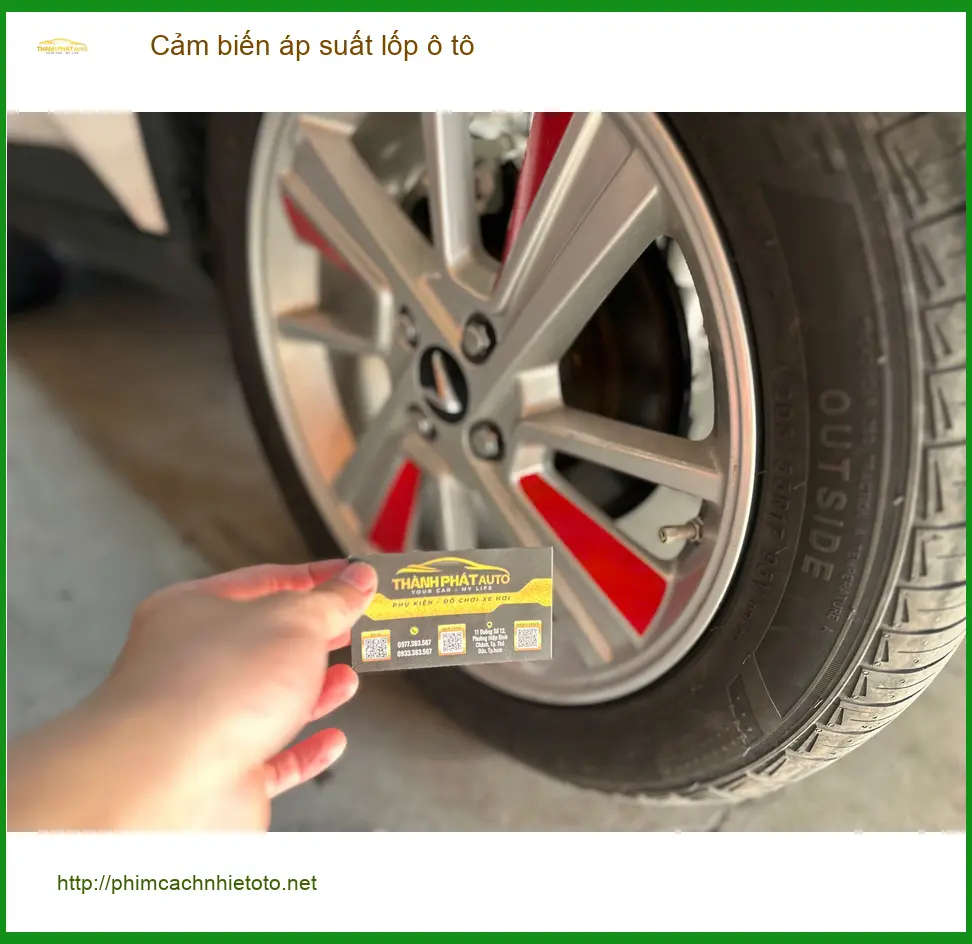 Anh Dũng lắp cảm biến áp suất lốp ô tô Vios tại Quận 1 lái xe an toàn ảnh thực tế 3