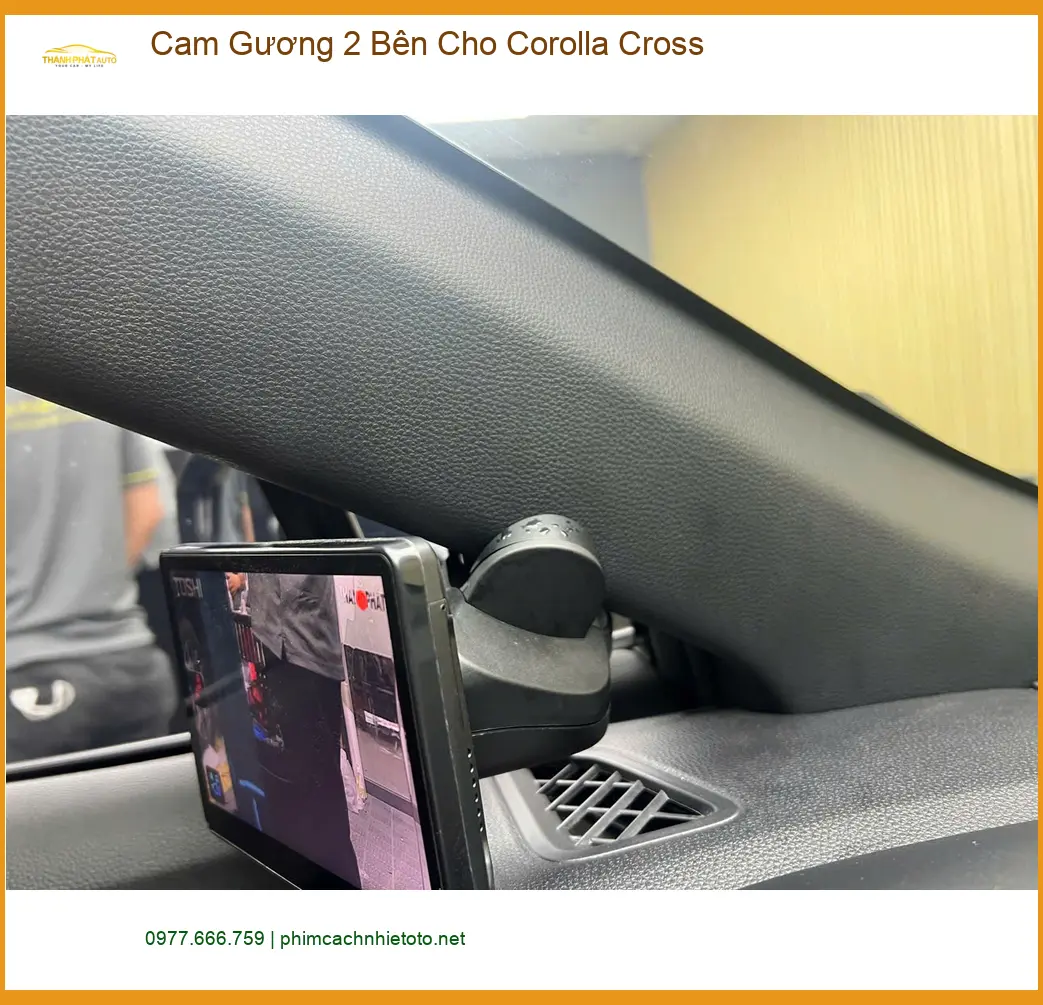 Chị Hương Giang lắp cam gương 2 bên cho Corolla Cross tại Quận 12 để an tâm hơn khi lái xe