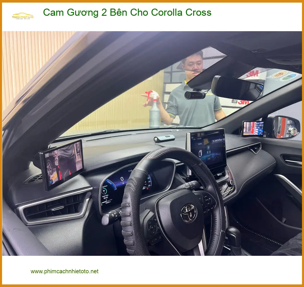 Chị Hương Giang lắp cam gương 2 bên cho Corolla Cross tại Quận 12 để an tâm hơn khi lái xe ảnh thực tế 2