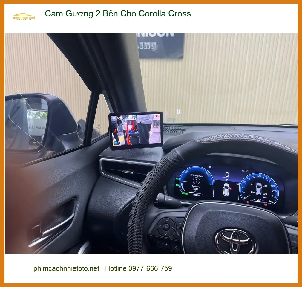 Chị Hương Giang lắp cam gương 2 bên cho Corolla Cross tại Quận 12 để an tâm hơn khi lái xe ảnh thực tế 5