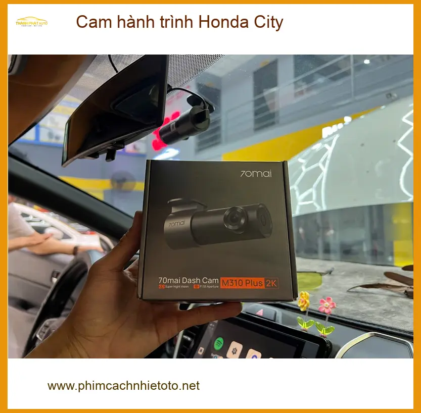 Anh Duy lắp cam hành trình Honda City tại Quận 9 để bảo vệ quyền lợi khi tham gia giao thông