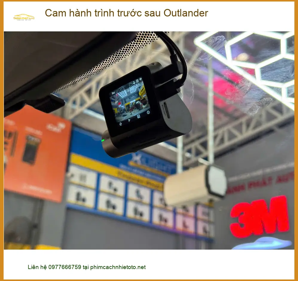 Anh Duy lắp cam hành trình trước sau Outlander để có bằng chứng khi va chạm trên đường tại Quận 9 ảnh thực tế 4