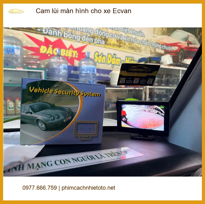 Anh Tú lắp cam lùi màn hình cho xe Ecvan để đỗ xe an toàn tại Quận 12 ảnh thực tế 4
