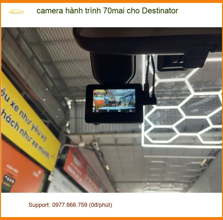 Chị Thảo lắp camera hành trình 70mai cho Hyundai Accent tại Quận Gò Vấp để yên tâm lái xe ảnh thực tế 3