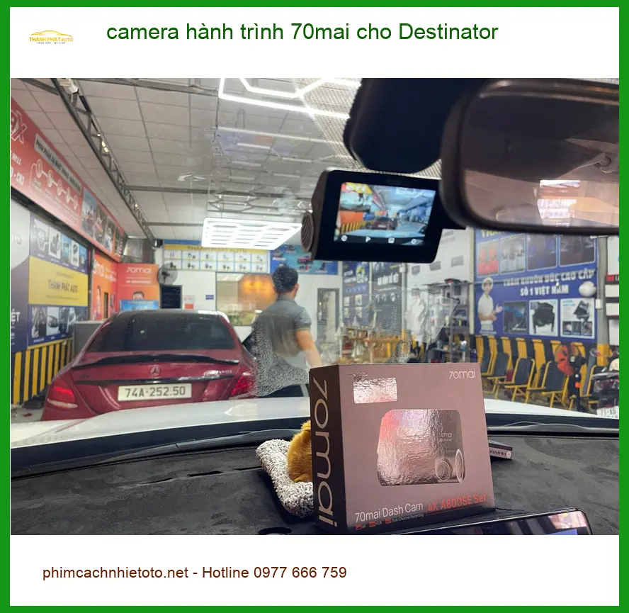Chị Thảo lắp camera hành trình 70mai cho VinFast Lux A2.0 tại Quận 2 ảnh thực tế 3