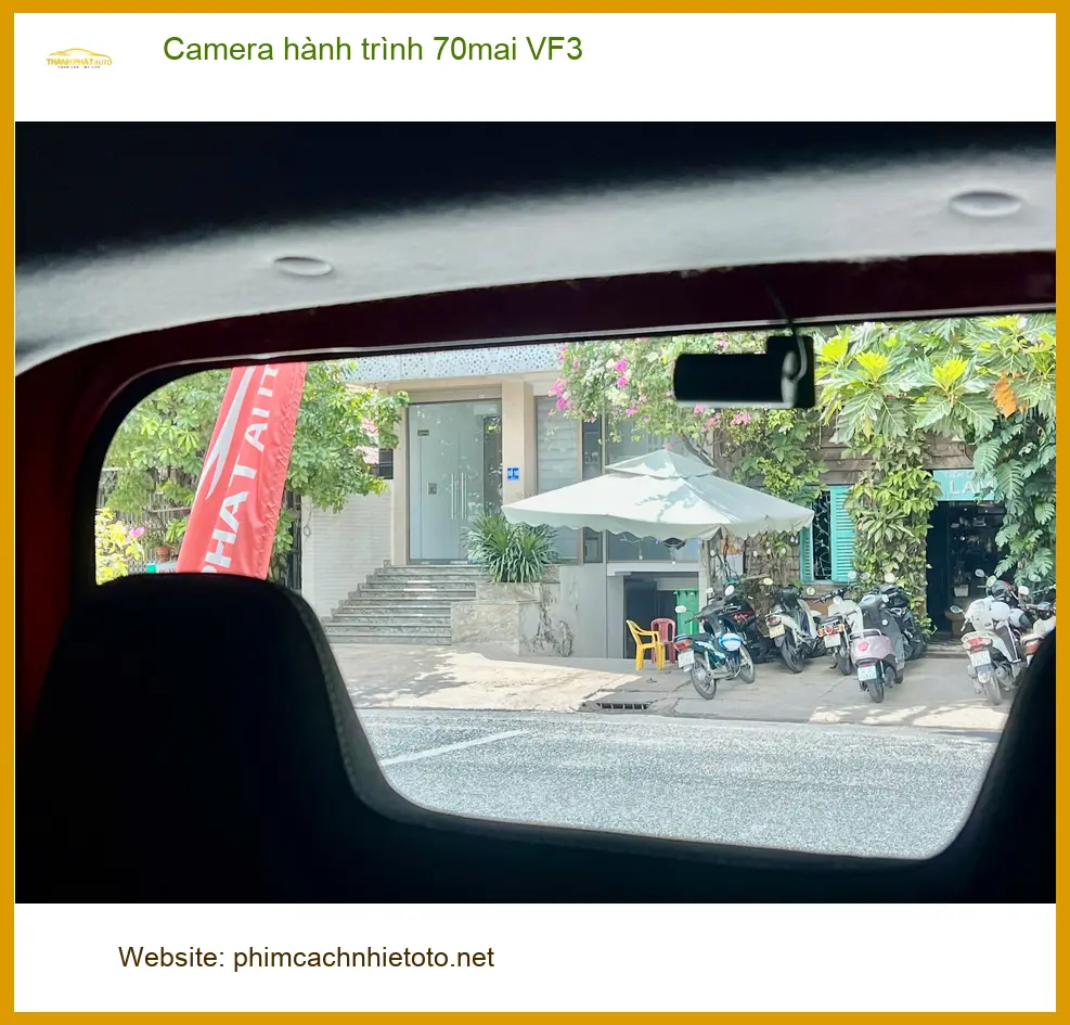Chị Hương Giang lắp Camera hành trình 70mai cho VinFast VF3 ở Quận 8 ảnh thực tế 2