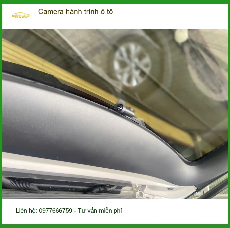 Anh Minh lắp Camera hành trình Hyundai Santa Fe tại Quận 12 để an tâm lái xe