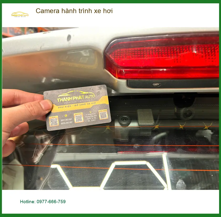 Anh Quang lắp camera hành trình xe hơi Hyundai Santa Fe ở Gò Vấp ảnh thực tế 3