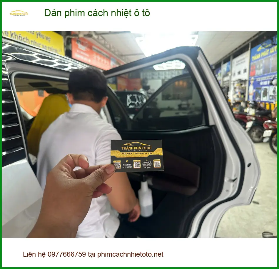 Anh Cường dán phim cách nhiệt ô tô Mazda 3 tại Quận Bình Thạnh chống nóng ảnh thực tế 4
