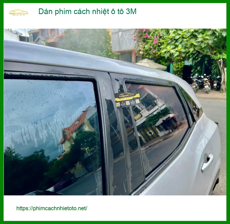Anh Quang dán phim cách nhiệt ô tô 3M cho Honda CRV tại Quận Bình Tân để chống nóng mùa hè ảnh thực tế 2
