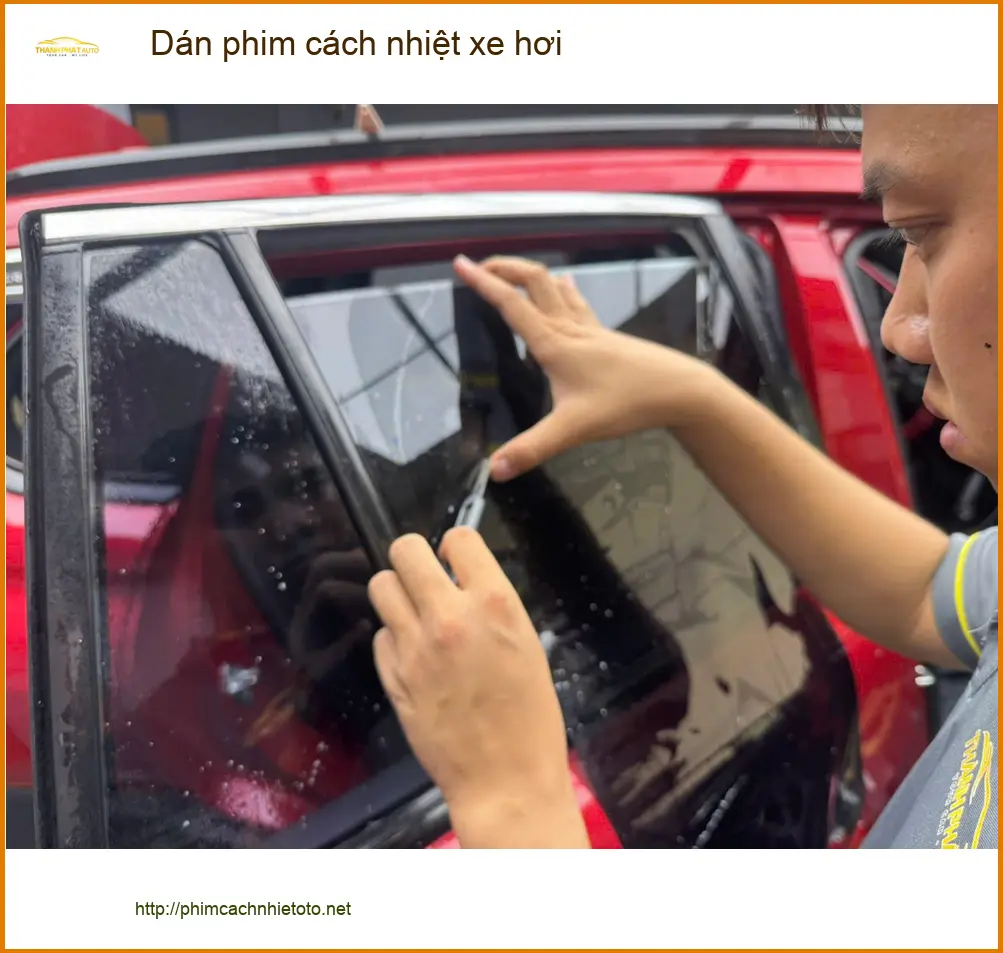Anh Minh dán phim cách nhiệt Hyundai Accent tại Thủ Đức vì xe thường xuyên đậu ngoài trời