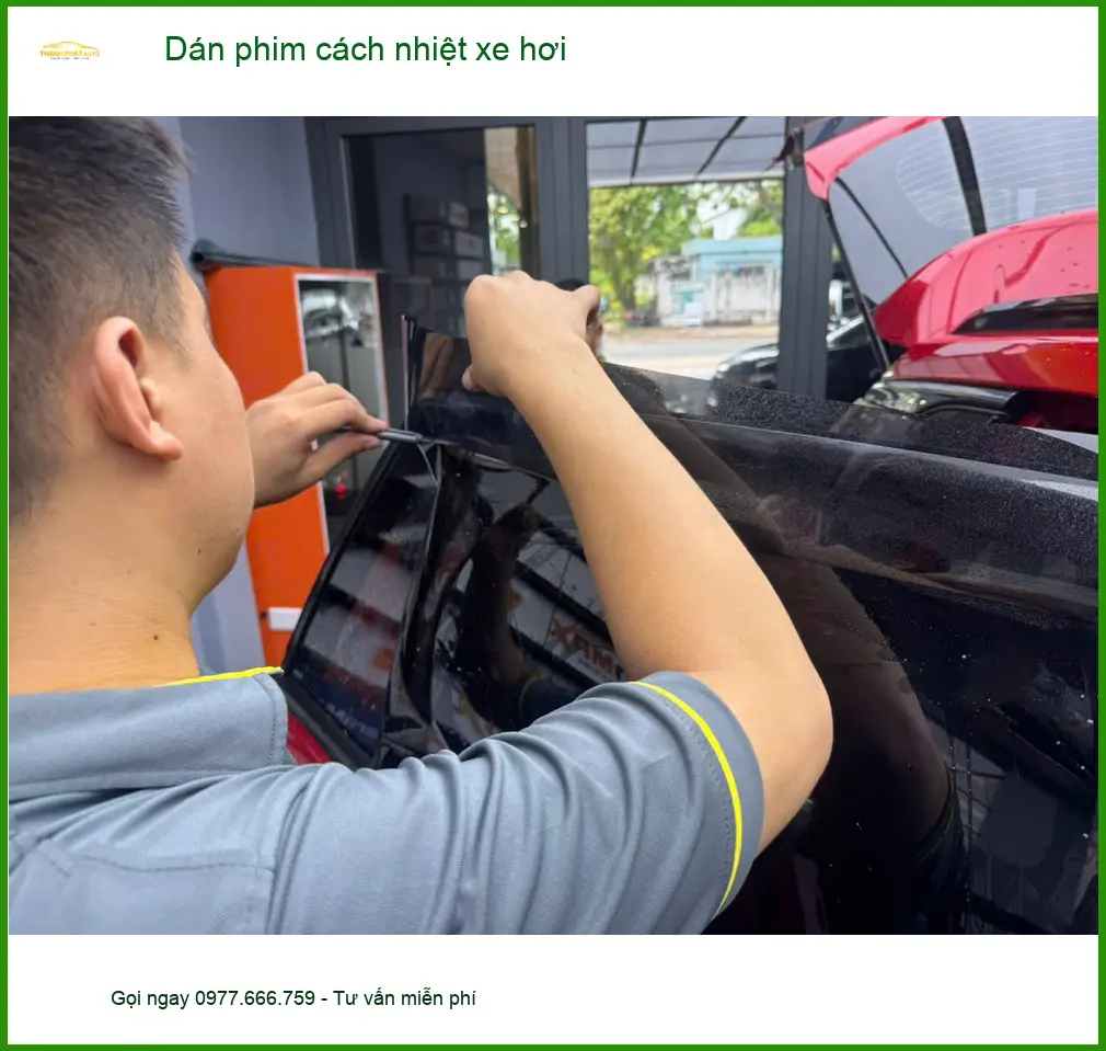 Anh Khoa dán phim cách nhiệt Ford Everest tại Hóc Môn để giảm chói đi công tác xa ảnh thực tế 5