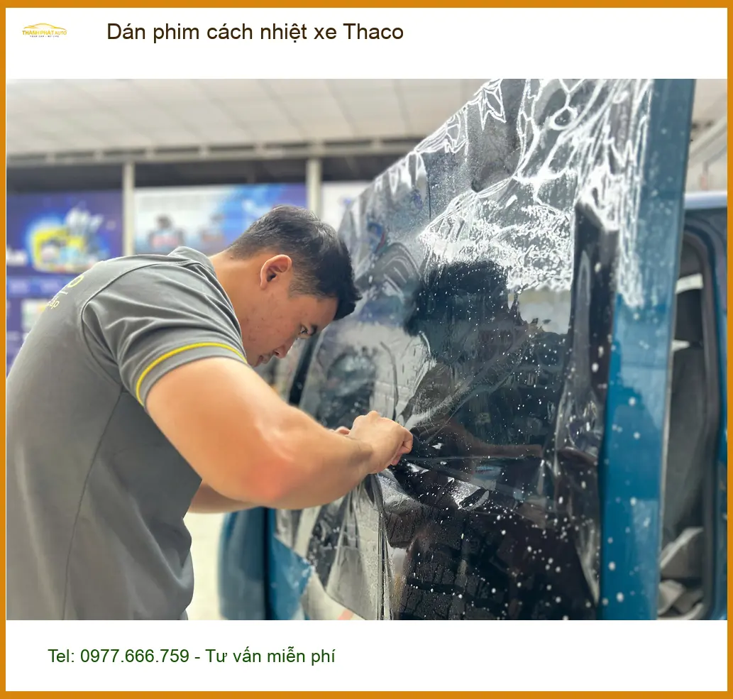 Anh Khánh dán phim cách nhiệt xe Kia Carnival tại Quận 12 để chống nóng hiệu quả ảnh thực tế 3